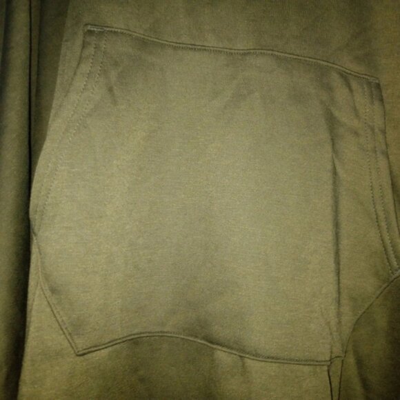 NWT Felina Olive Fleece Poncho One Size Cozy Pullover with Kangaroo Pocket - Picture 3 of 6